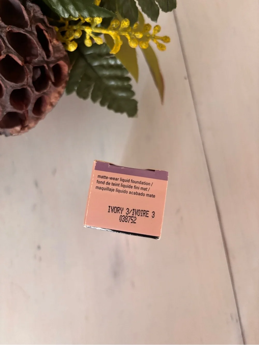 Mary Kay TimeWise Matte-Wear Liquid Foundation - Ivory 3